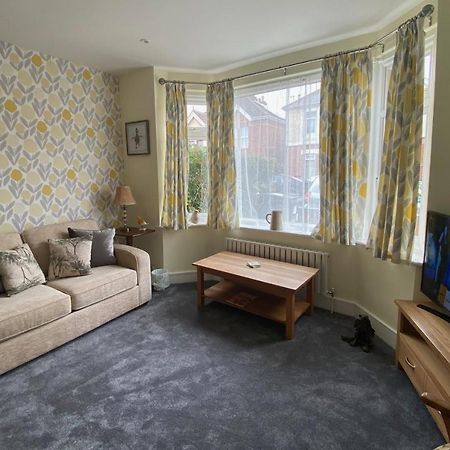 Charming 3 Bed House And Garden, Pet Friendly Villa Bournemouth Eksteriør bilde