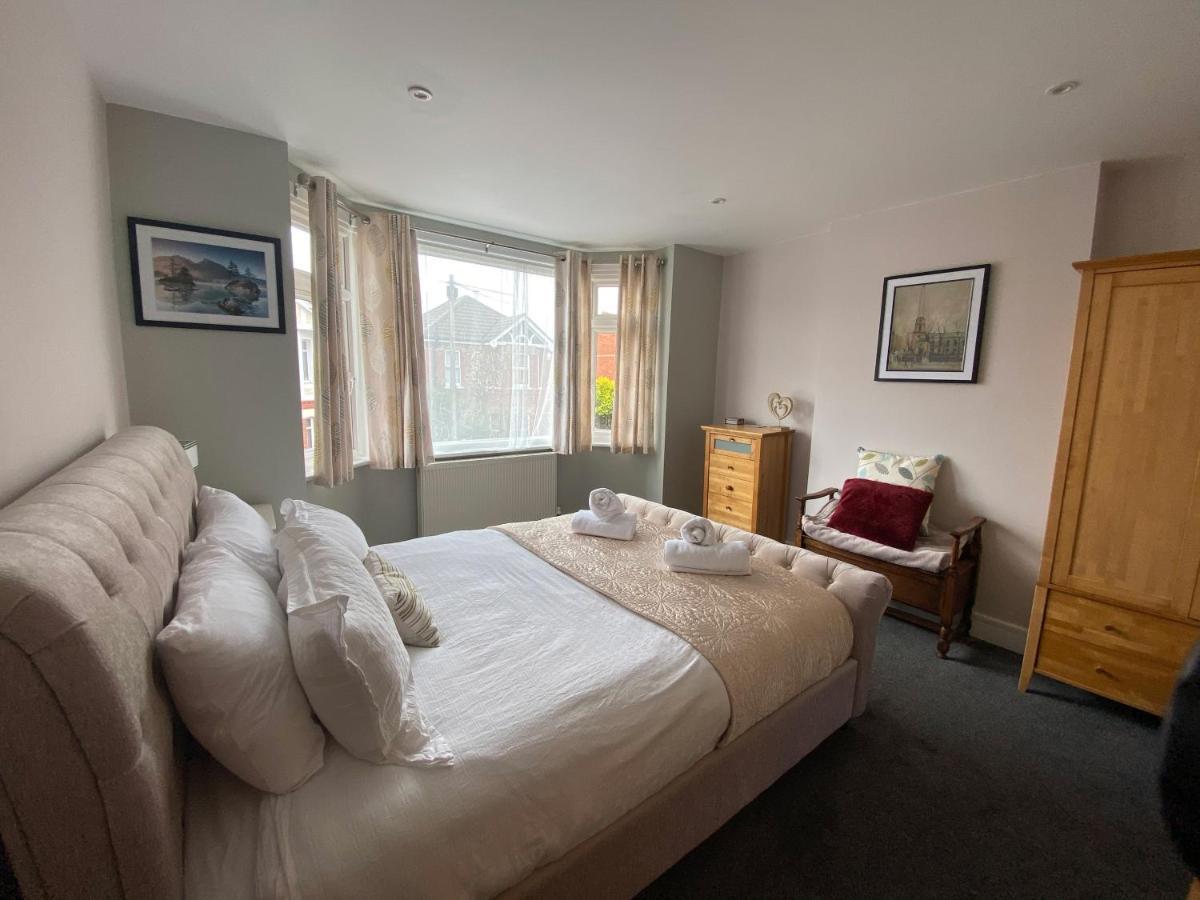 Charming 3 Bed House And Garden, Pet Friendly Villa Bournemouth Eksteriør bilde
