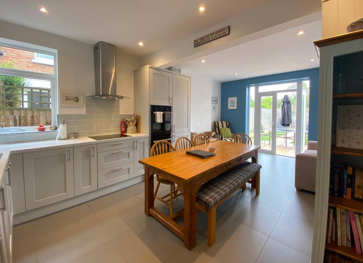 Charming 3 Bed House And Garden, Pet Friendly Villa Bournemouth Eksteriør bilde